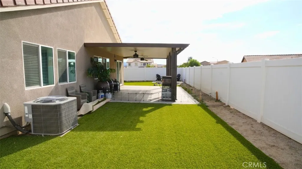 180 Boxelder Way, San Jacinto, California 92583 home-pic-3