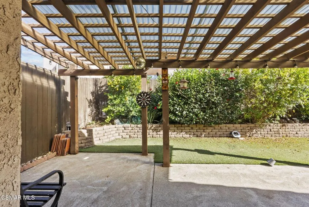 2508 Glenhurst Court, Simi Valley, California 93063 home-pic-30