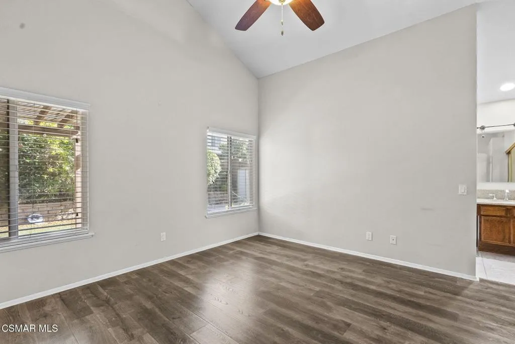 2508 Glenhurst Court, Simi Valley, California 93063 home-pic-21
