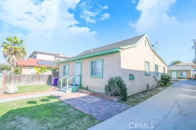 2430 Atlantic Avenue, Long Beach, California 90806 home-pic-0