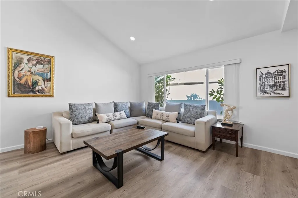 1937 Edenview Ln, West Covina, California 91792 home-pic-6