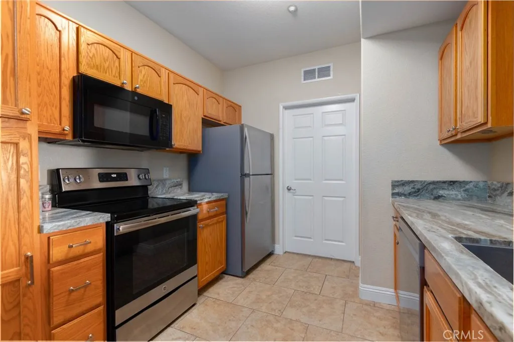 41410 Juniper Street 121, Murrieta, California 92562 home-pic-10