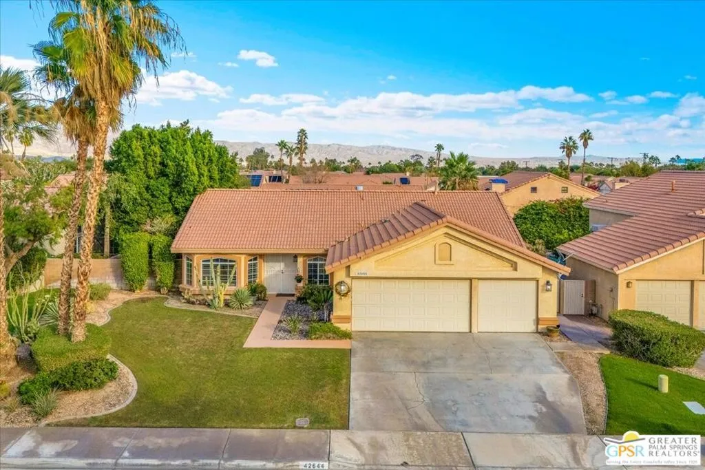 42644 Devonshire Street, Palm Desert, California 92211 home-pic-1