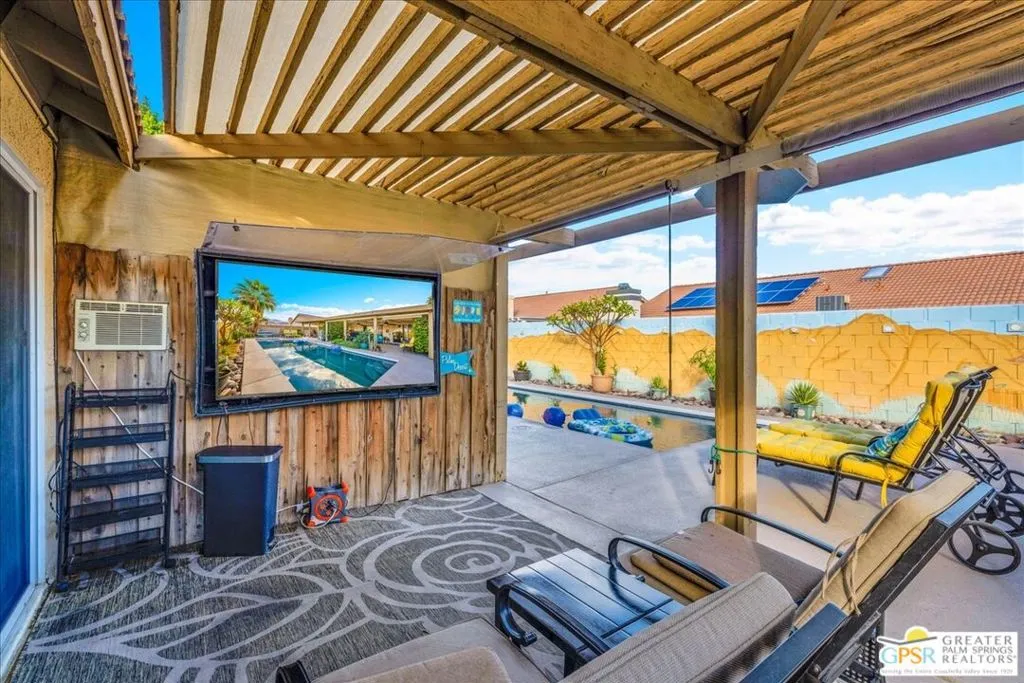 42644 Devonshire Street, Palm Desert, California 92211 home-pic-17
