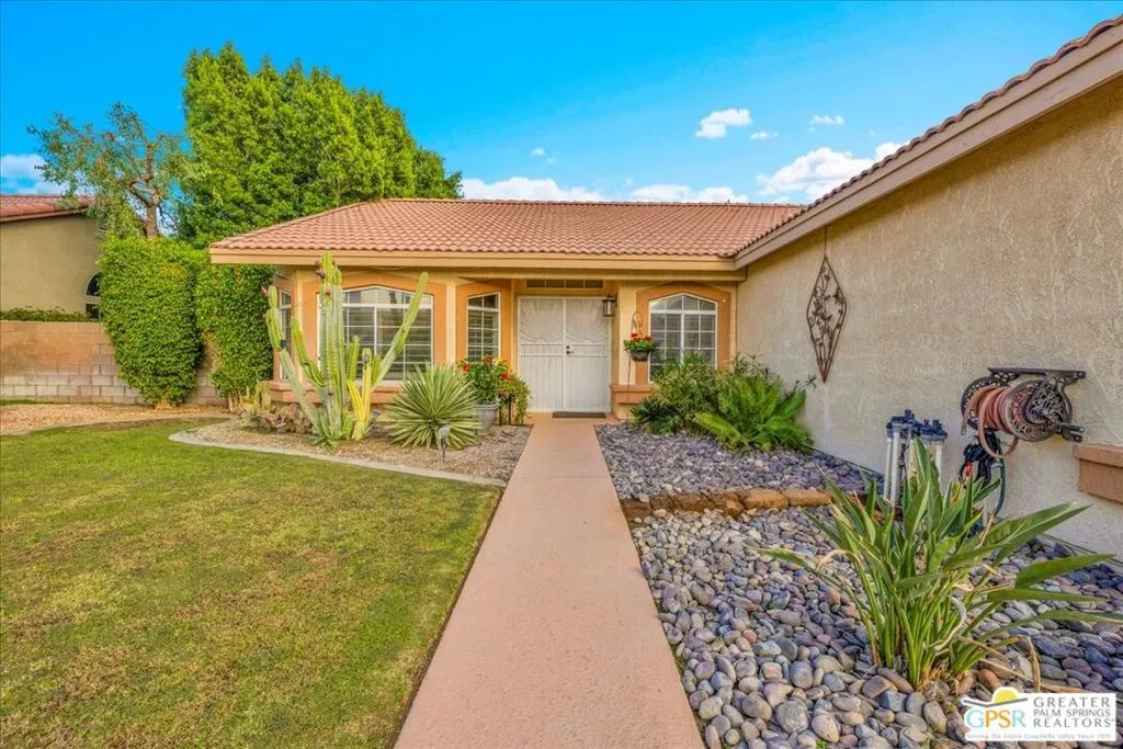 42644 Devonshire Street, Palm Desert, California 92211 home-pic-0