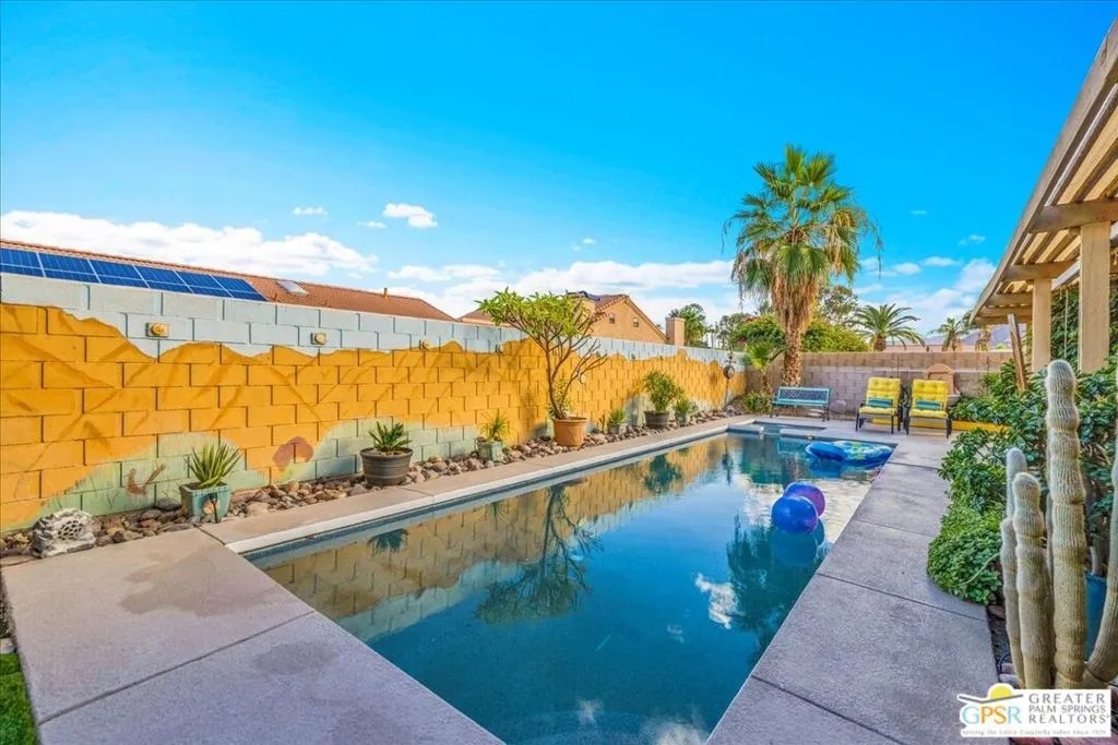 42644 Devonshire Street, Palm Desert, California 92211 home-pic-12