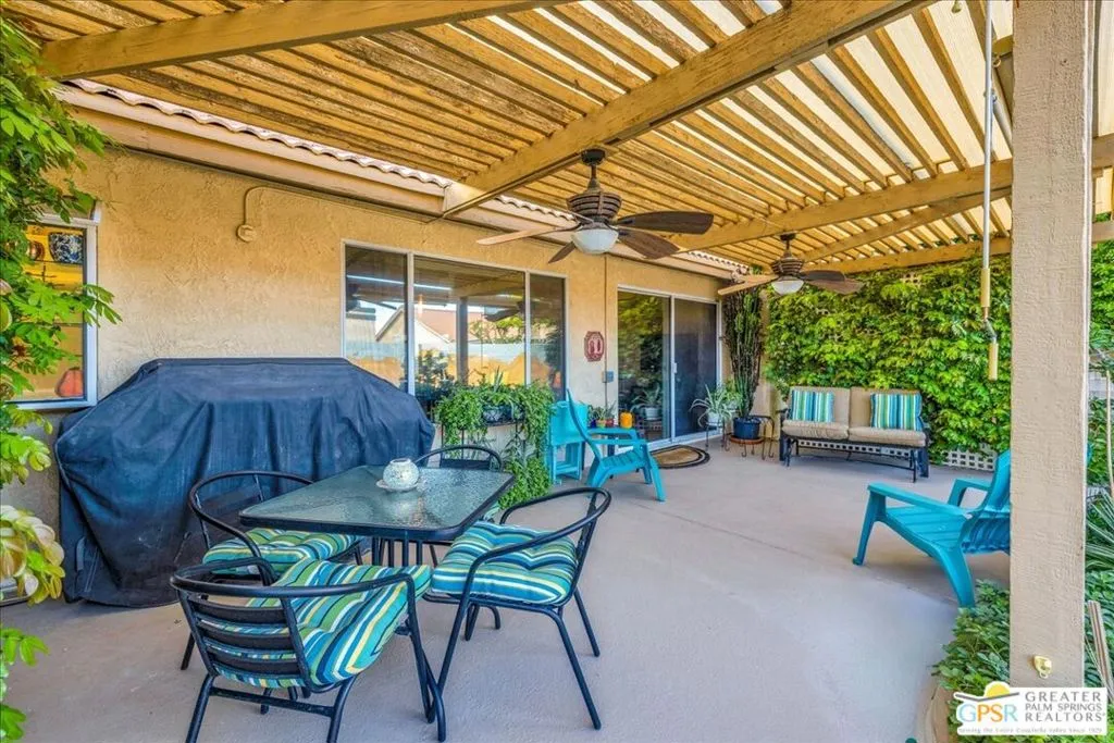 42644 Devonshire Street, Palm Desert, California 92211 home-pic-9