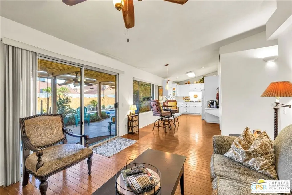 42644 Devonshire Street, Palm Desert, California 92211 home-pic-31