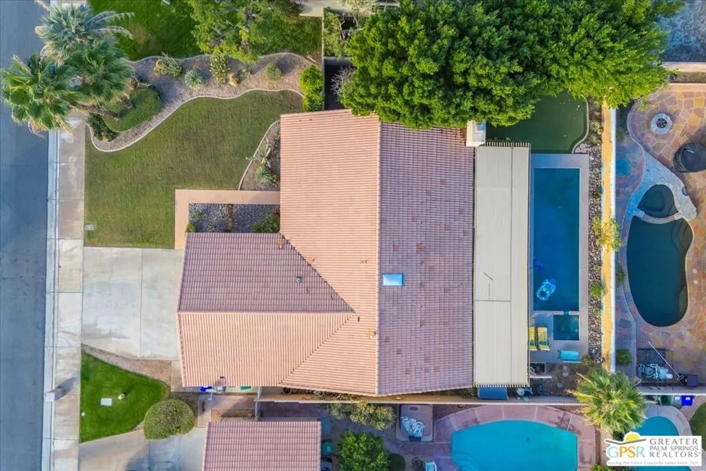 42644 Devonshire Street, Palm Desert, California 92211 home-pic-4