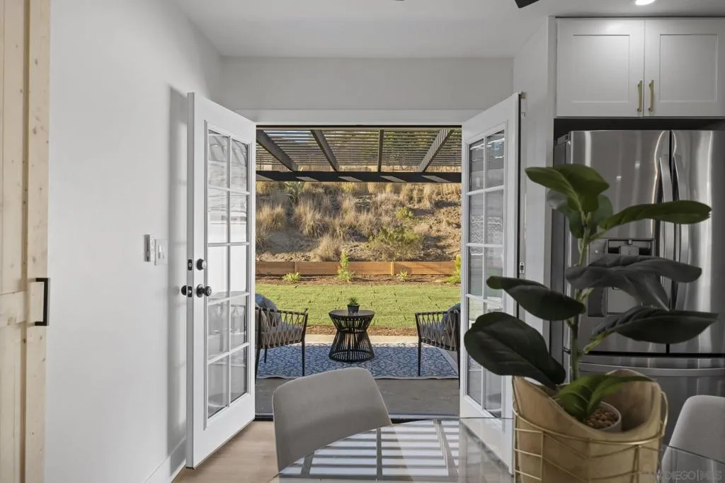 13442 Mountainside Dr, Poway, California 92064 home-pic-12