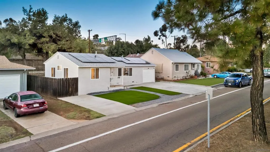 3708 Fairway Dr, La Mesa, California 91941 home-pic-32
