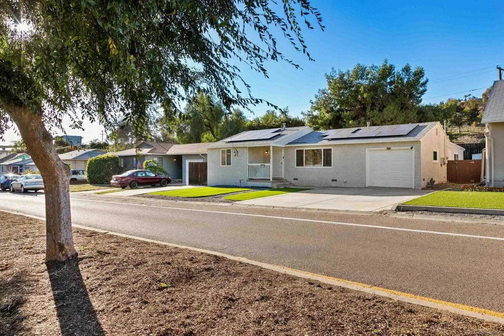 3708 Fairway Dr, La Mesa, California 91941 home-pic-33