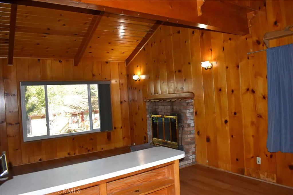 863 Edna, Wrightwood, California 92397 home-pic-7