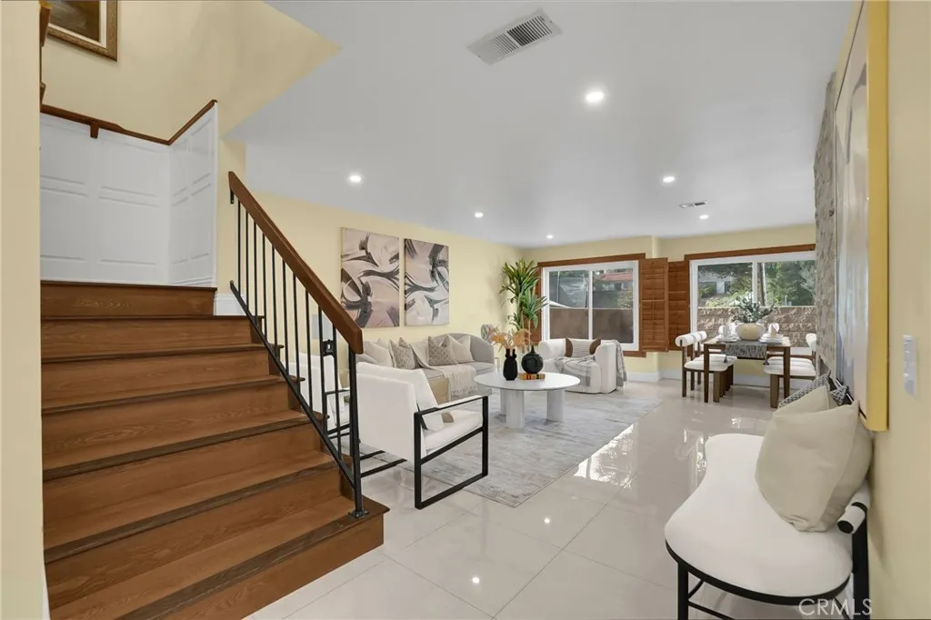 2101 Dublin Lane 2, Diamond Bar, California 91765 home-pic-1