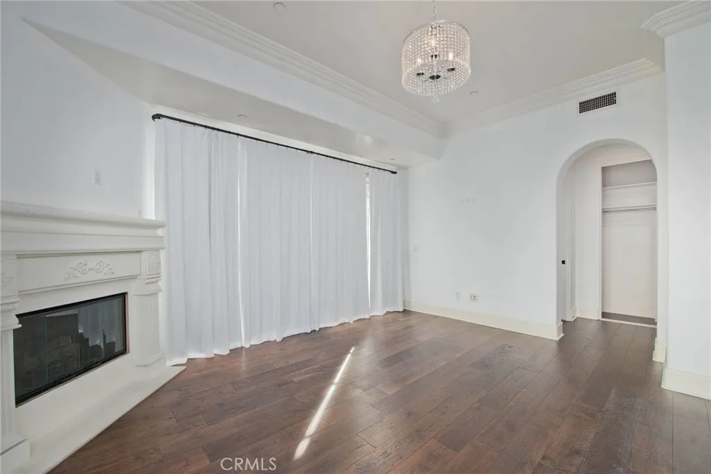 558 Hillgreen Drive 207, Beverly Hills, California 90212 home-pic-22