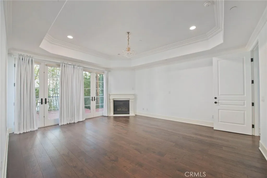 558 Hillgreen Drive 207, Beverly Hills, California 90212 home-pic-35