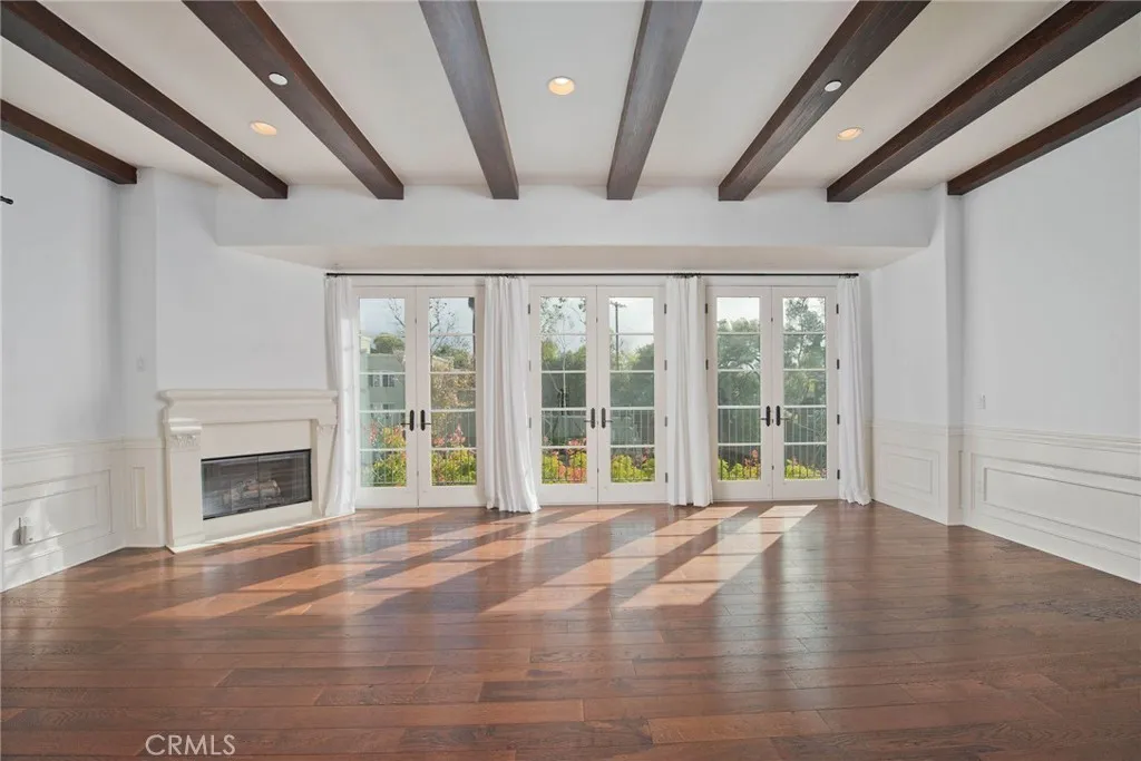 558 Hillgreen Drive 207, Beverly Hills, California 90212 home-pic-39