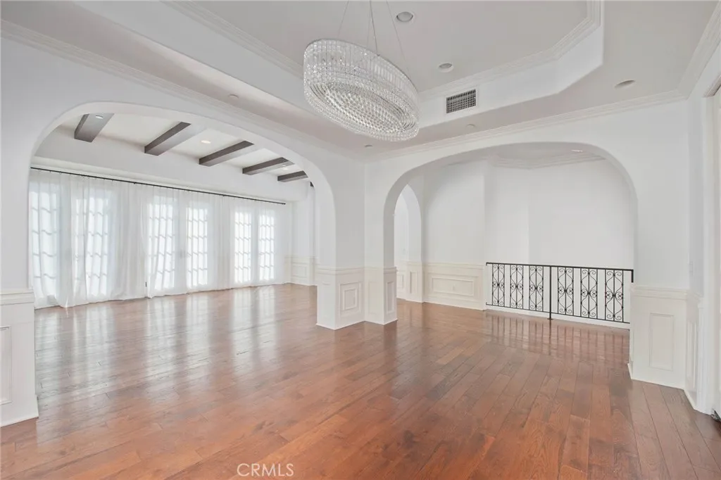 558 Hillgreen Drive 207, Beverly Hills, California 90212 home-pic-41