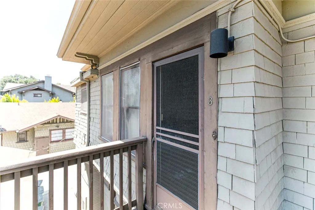 325 S Los Robles Avenue, Pasadena, California 91101 home-pic-40