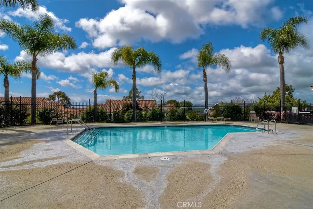 733 Vista Grande, Oceanside, California 92057 home-pic-24