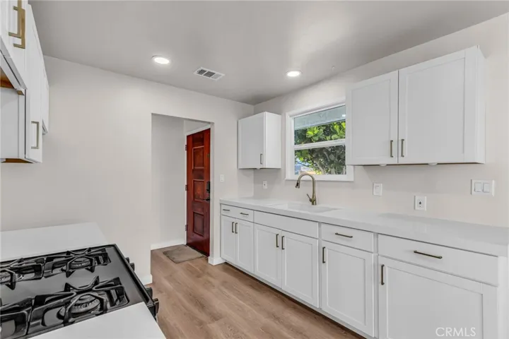 7303 Gatewood, San Diego, California 92114