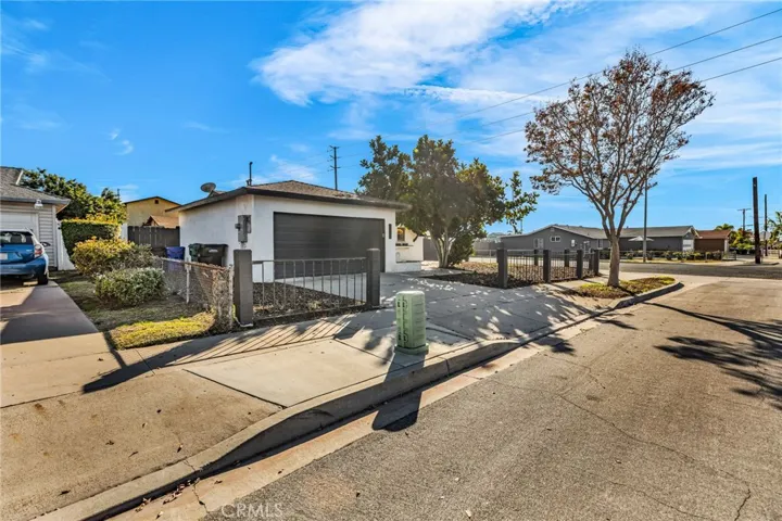 7303 Gatewood, San Diego, California 92114