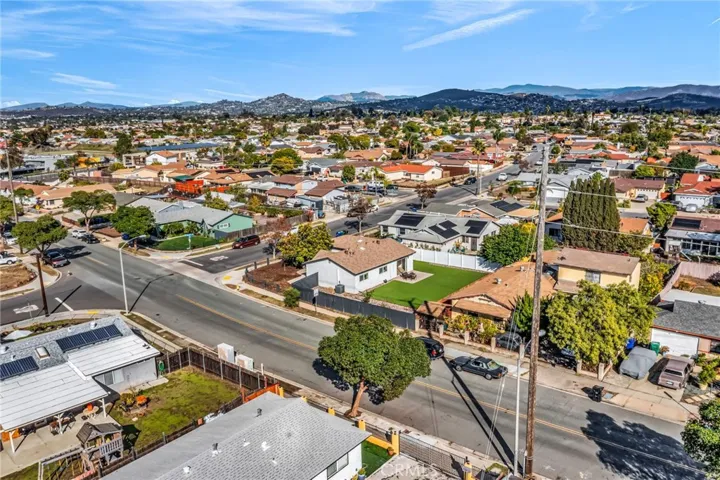 7303 Gatewood, San Diego, California 92114