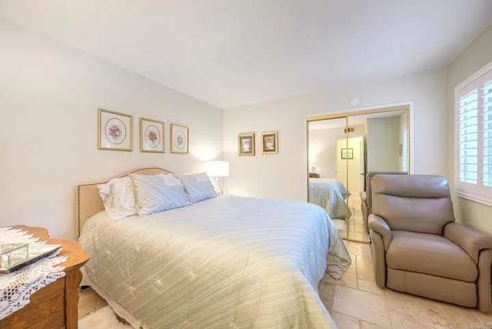 8539 Circle R Valley Lane, Escondido, California 92026
