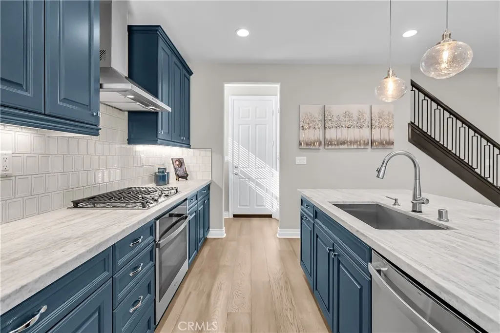 6589 Grotto Lane 3, Fontana, California 92336 home-pic-4
