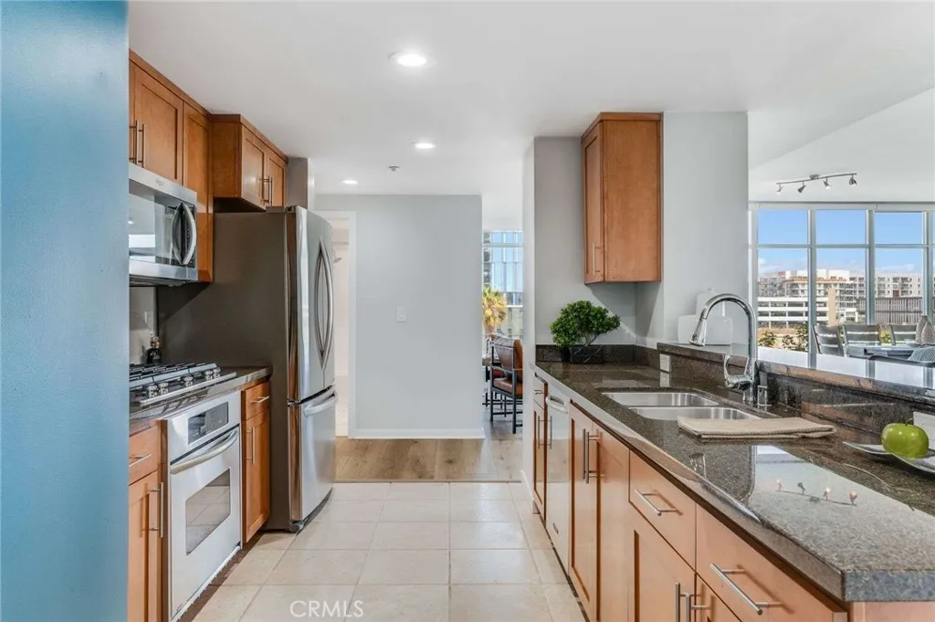400 W Ocean Boulevard 206, Long Beach, California 90802 home-pic-11