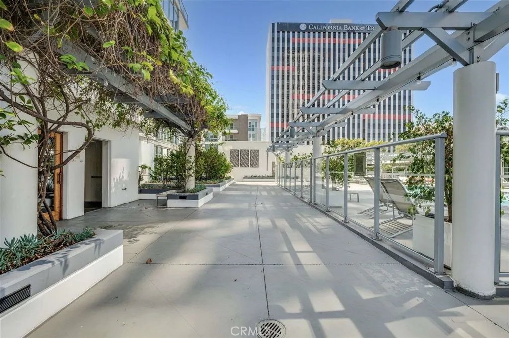 400 W Ocean Boulevard 206, Long Beach, California 90802 home-pic-40
