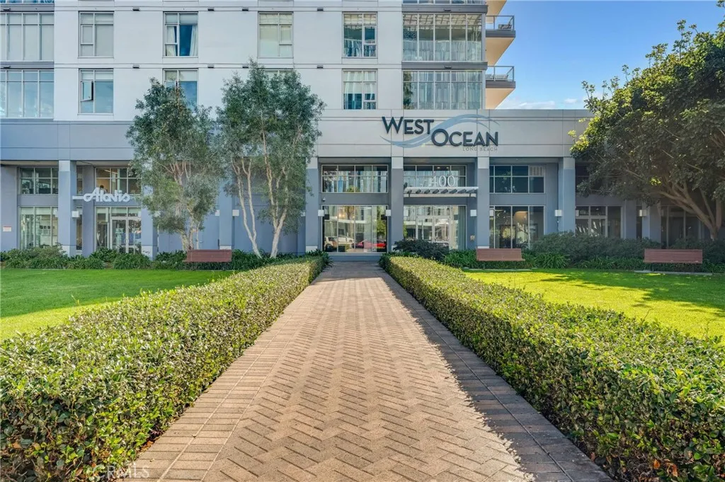 400 W Ocean Boulevard 206, Long Beach, California 90802 home-pic-3