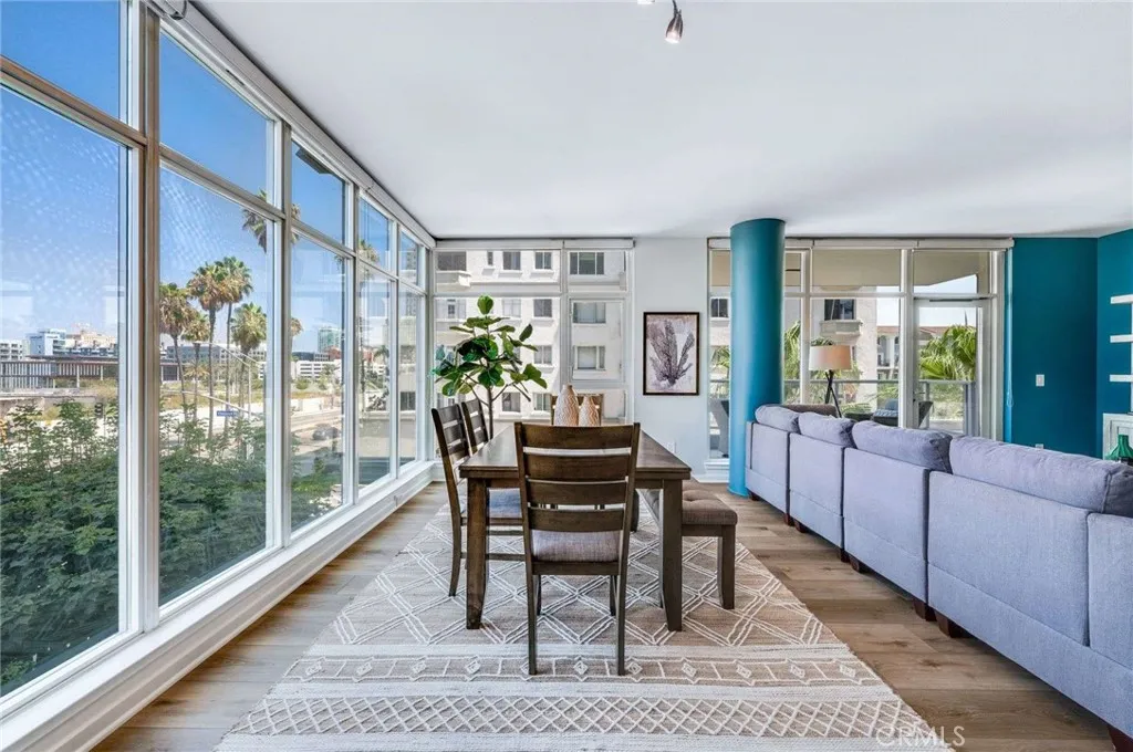 400 W Ocean Boulevard 206, Long Beach, California 90802 home-pic-16
