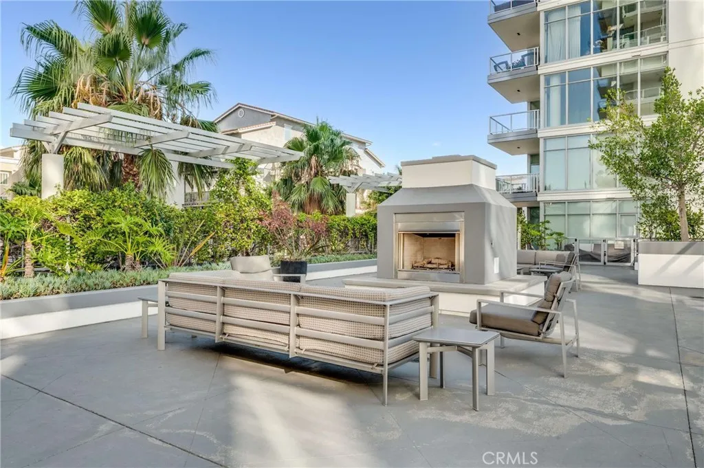 400 W Ocean Boulevard 206, Long Beach, California 90802 home-pic-38