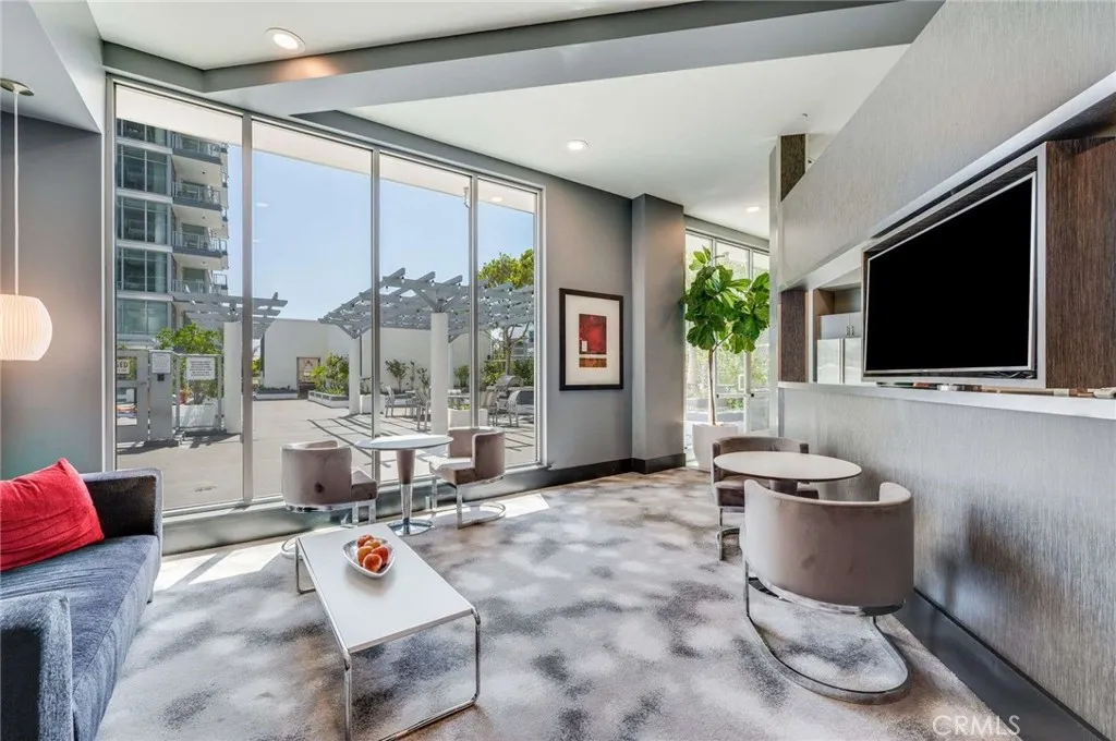 400 W Ocean Boulevard 206, Long Beach, California 90802 home-pic-34