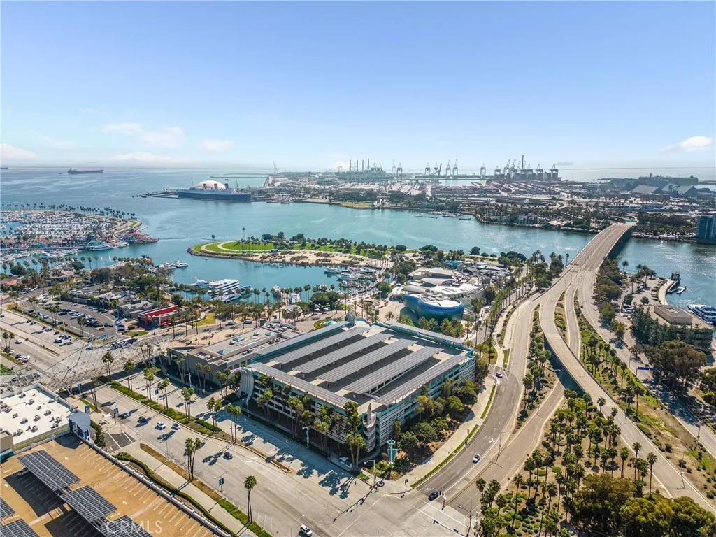 400 W Ocean Boulevard 206, Long Beach, California 90802 home-pic-45