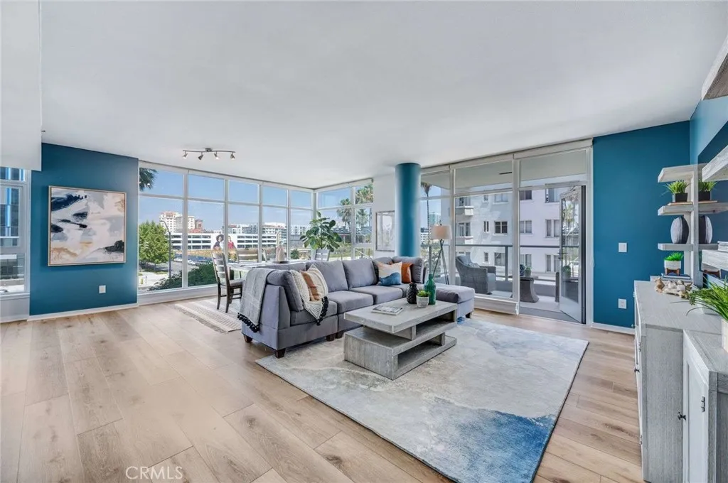 400 W Ocean Boulevard 206, Long Beach, California 90802 home-pic-5