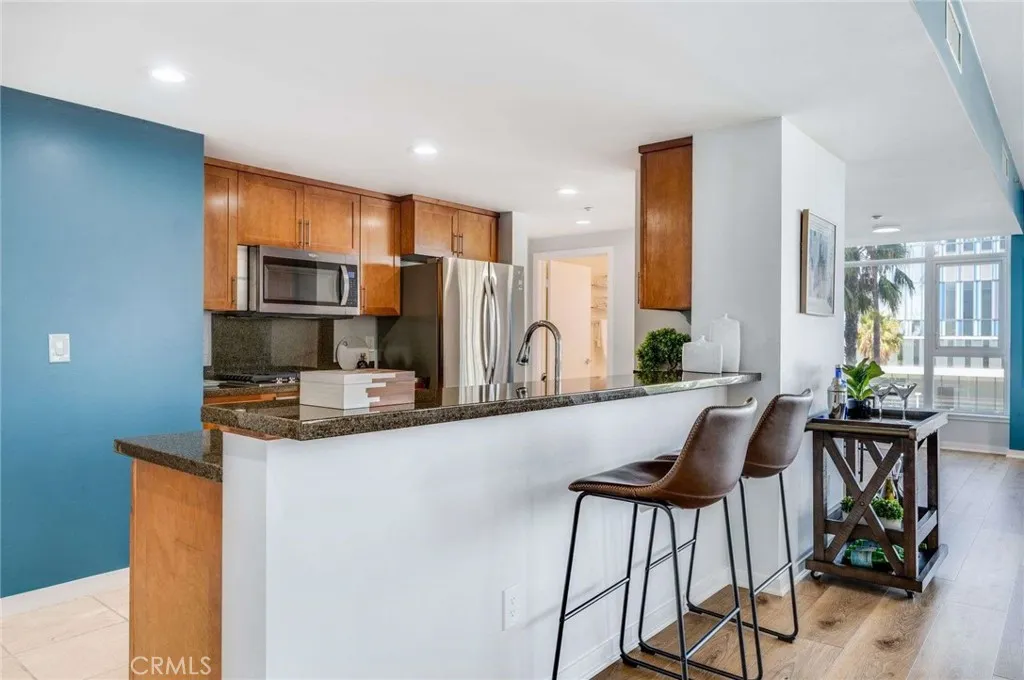 400 W Ocean Boulevard 206, Long Beach, California 90802 home-pic-8