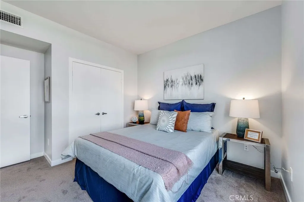 400 W Ocean Boulevard 206, Long Beach, California 90802 home-pic-22