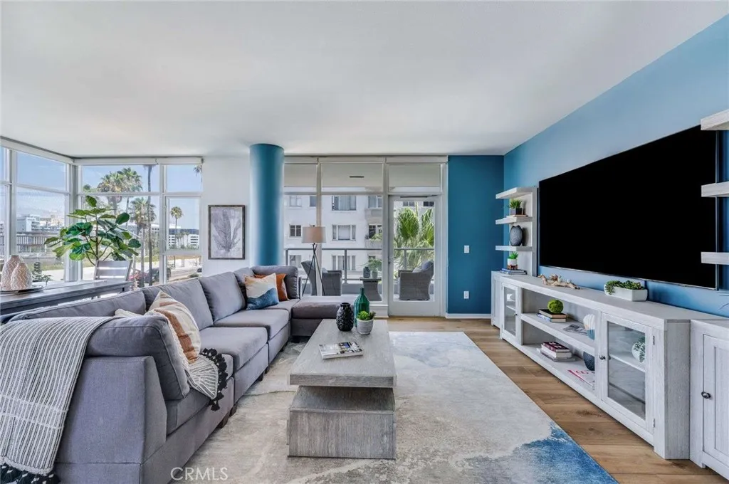 400 W Ocean Boulevard 206, Long Beach, California 90802 home-pic-6