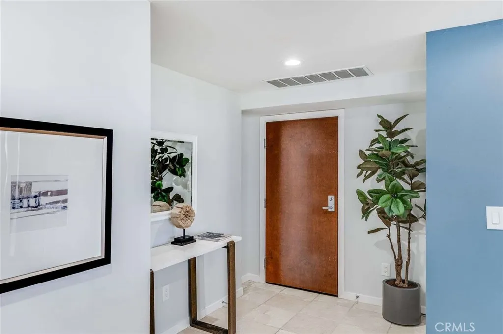 400 W Ocean Boulevard 206, Long Beach, California 90802 home-pic-25