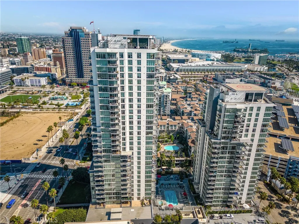 400 W Ocean Boulevard 206, Long Beach, California 90802 home-pic-48