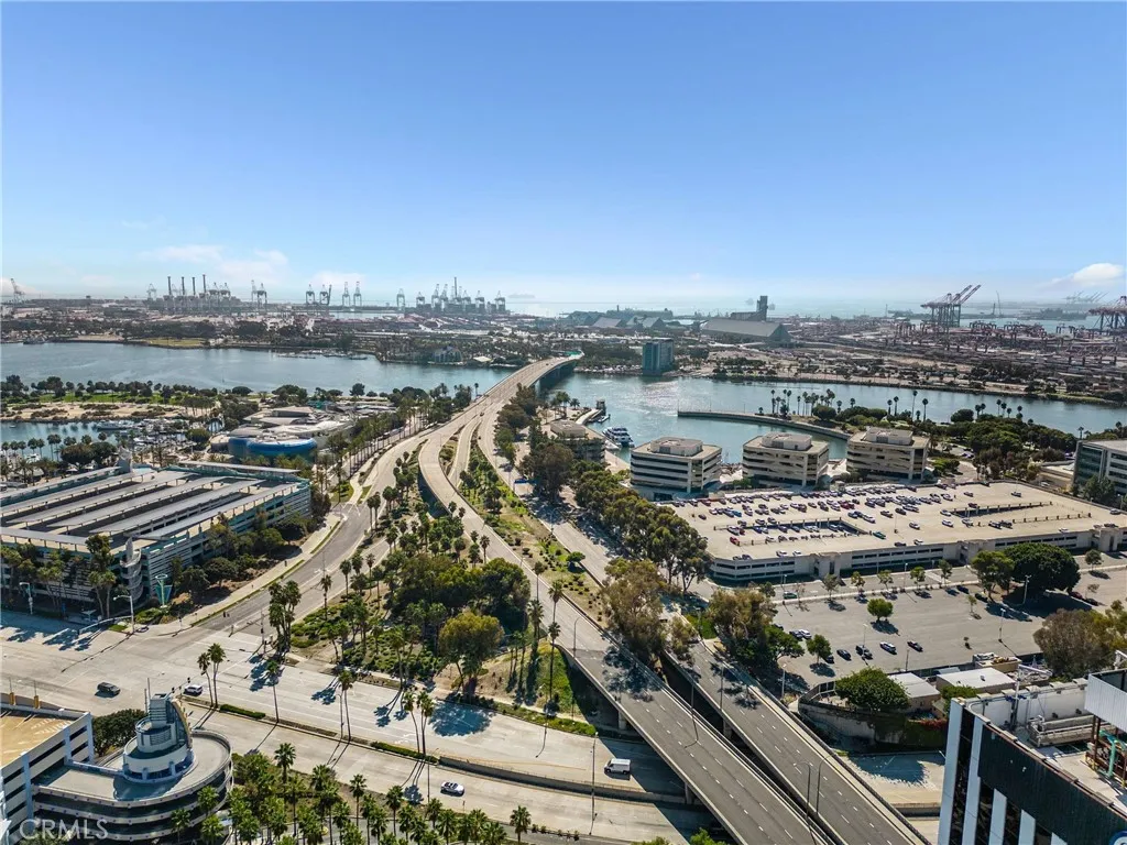 400 W Ocean Boulevard 206, Long Beach, California 90802 home-pic-46