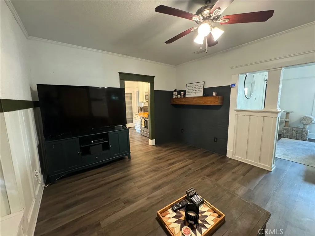 1355 N Gordon Street, Pomona, California 91768 home-pic-18