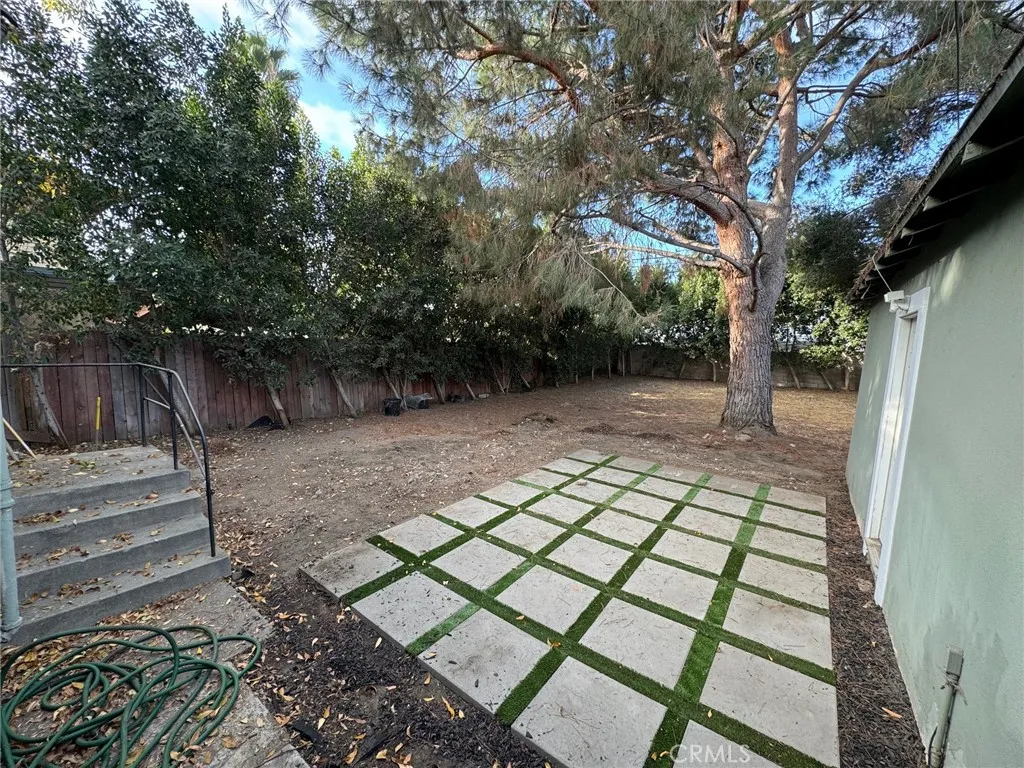 1355 N Gordon Street, Pomona, California 91768 home-pic-45
