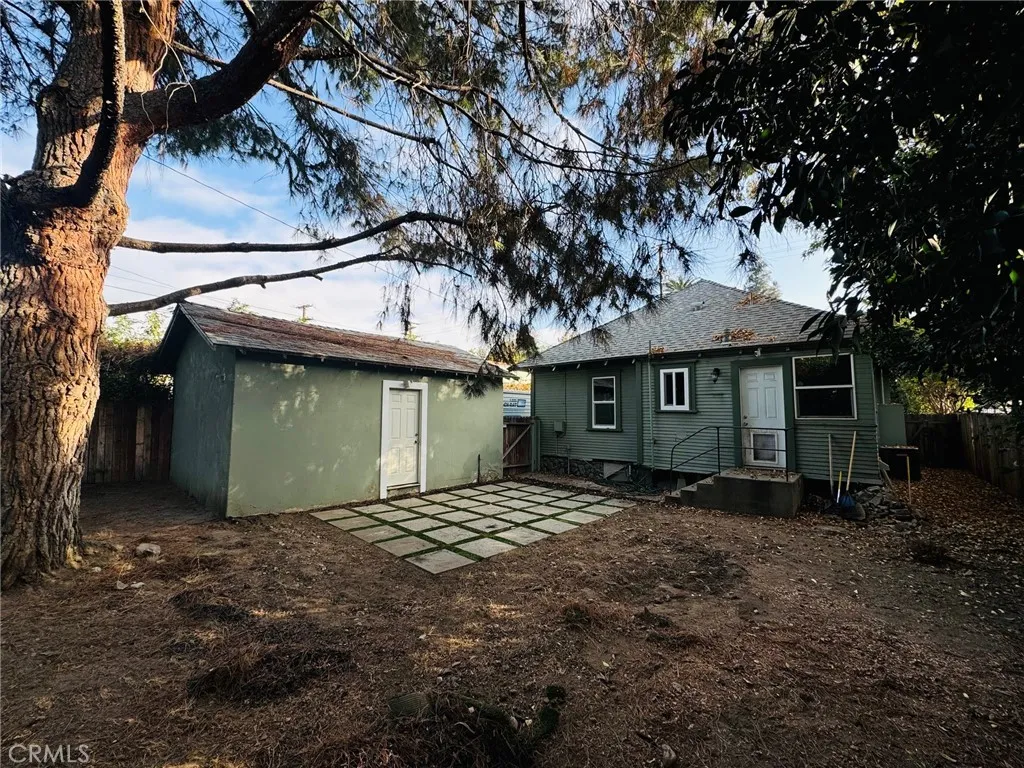 1355 N Gordon Street, Pomona, California 91768 home-pic-47