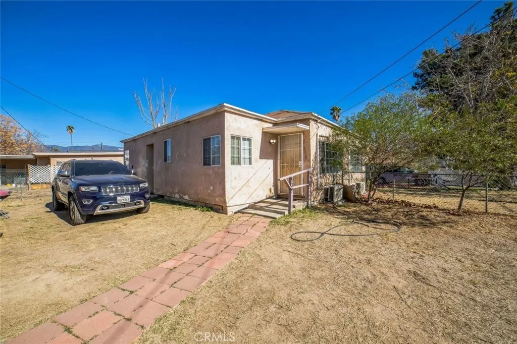 938 E 2nd Street, San Bernardino, California 92408 home-pic-10