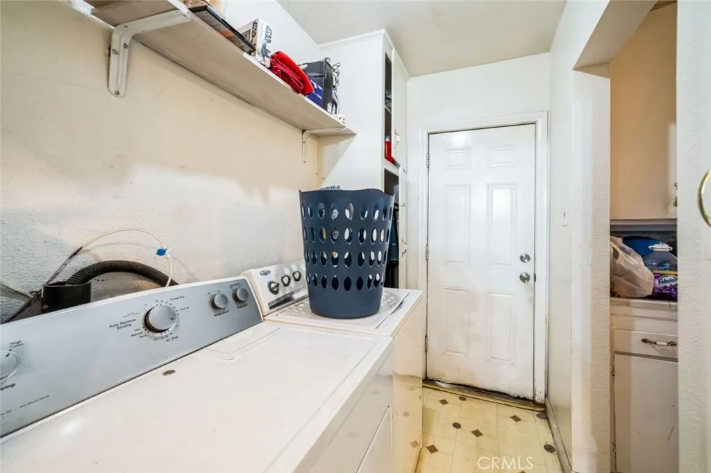 938 E 2nd Street, San Bernardino, California 92408 home-pic-22