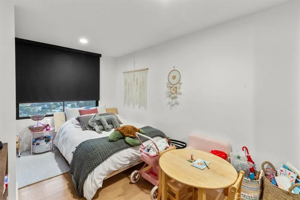 10501 Wilshire, Los Angeles, California 90024 home-pic-10