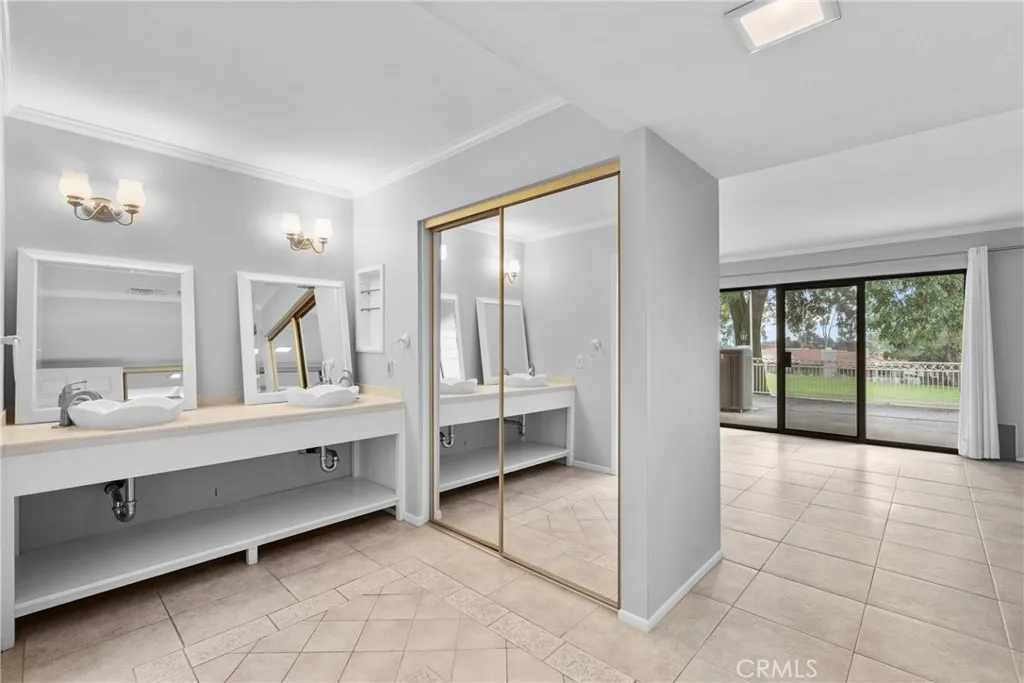 1060 Pebble Beach, Upland, California 91784 home-pic-21